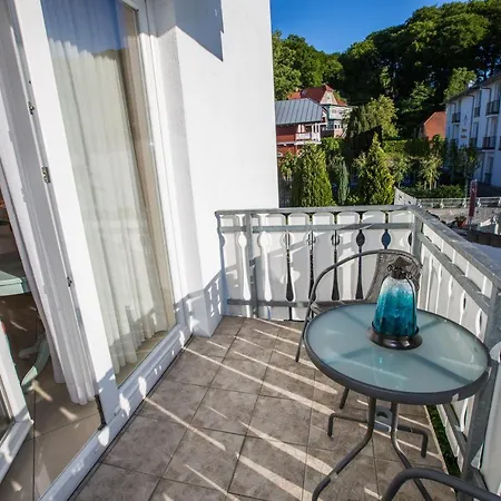 Apartmenthaus Sonnenblick In - Parkplatz Kostenlos Appartamento Binz